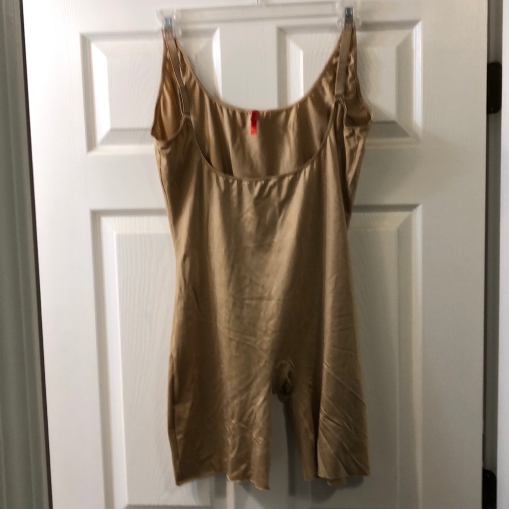 Spanx 2X slimming body shaper
